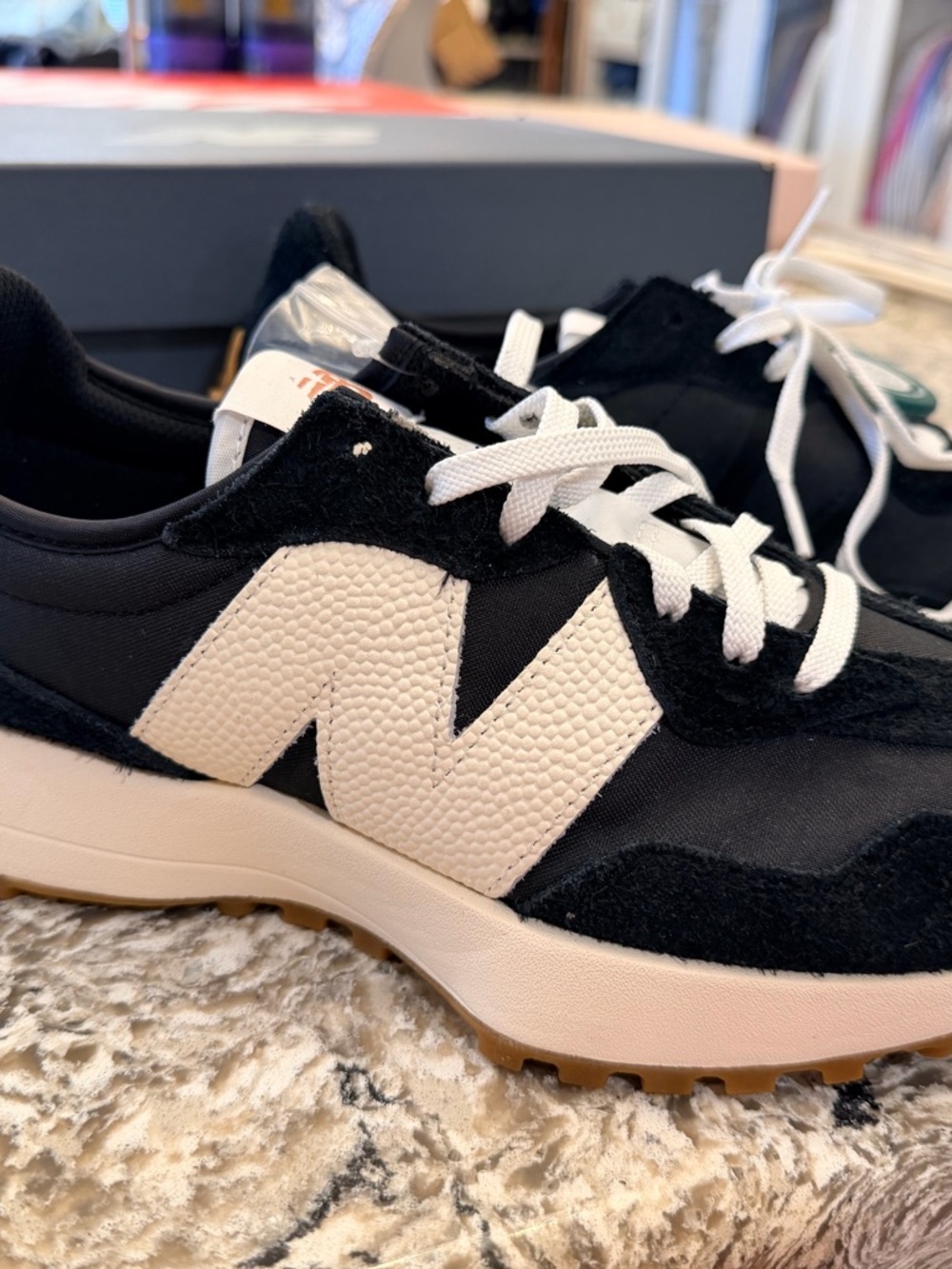 New Balance Women’s Black & Cream Casual Runner